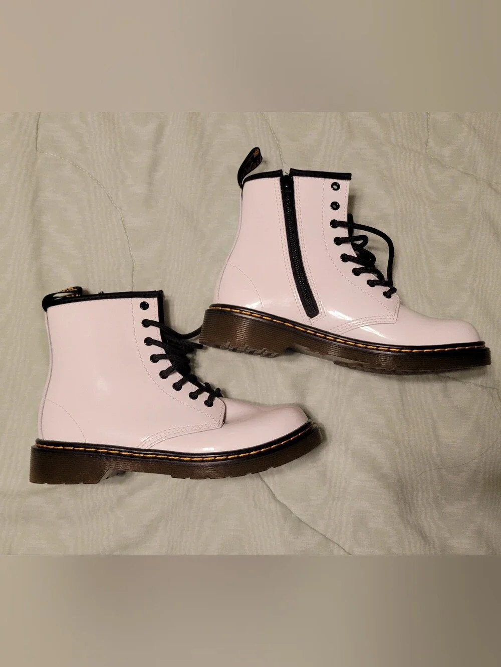 Dr. Martens 1460 J Youth White Patent Leather Boots NWOB Size 3